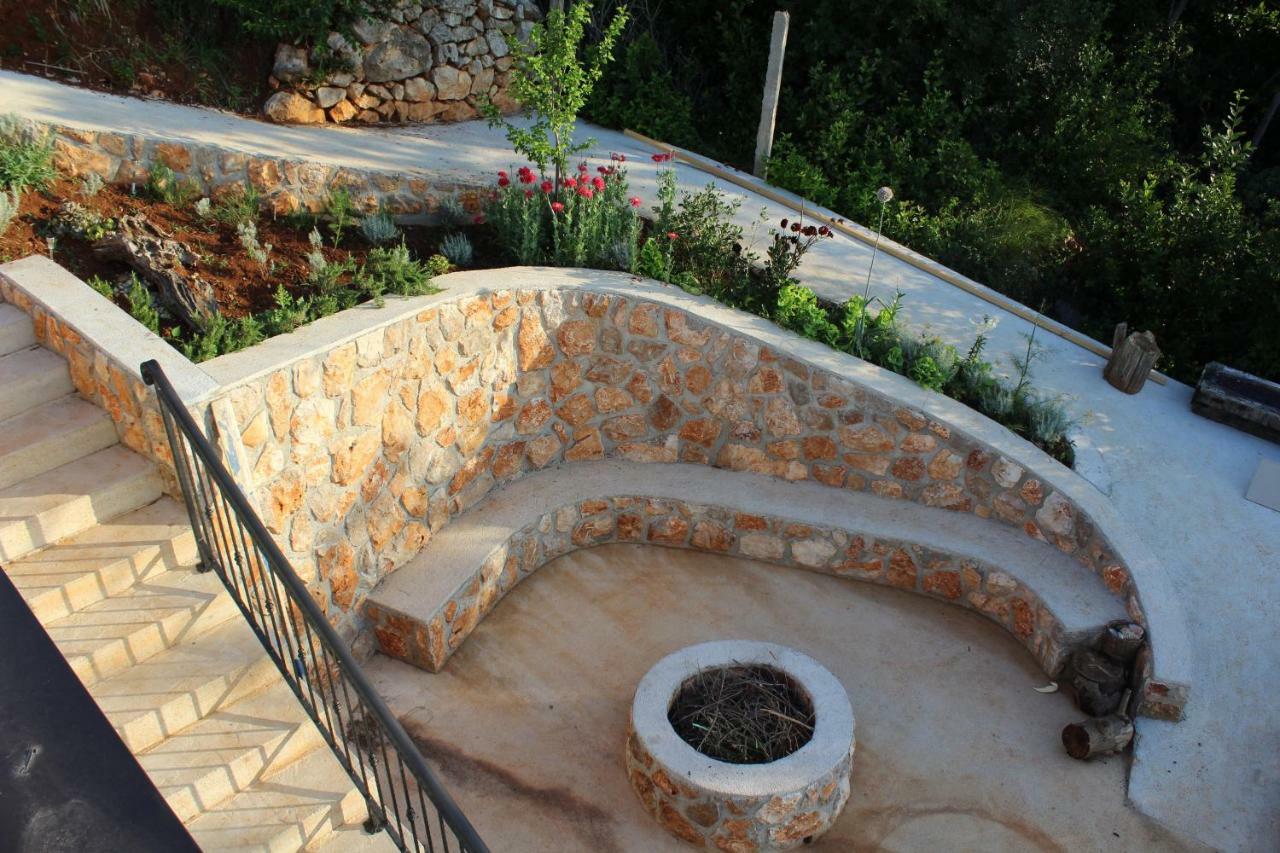 Mary'S Garden Villa Tulisevica Exterior photo